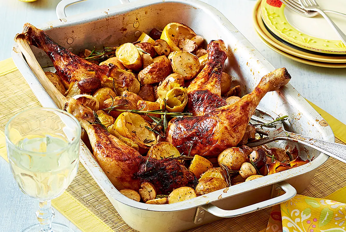 Dobroty na každý deň: Kuracie stehná s pečenou zeleninou 🍗🥔