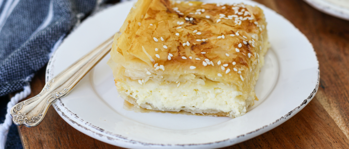 Dobroty na každý deň: Tiropita – Grécky tvarohový koláč Dobroty na každý deň: Tiropita – Grécky tvarohový koláč