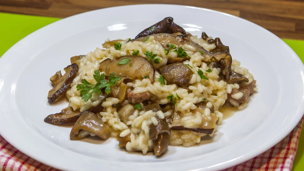 Pilaf s hubami a kuracím mäsom