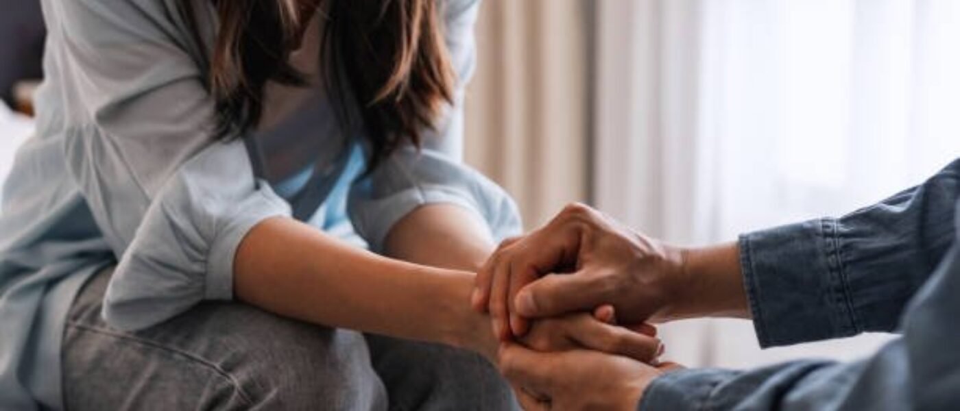 Ako zvládnuť smútok vo vzťahu: keď sa srdcia učia znova dýchať