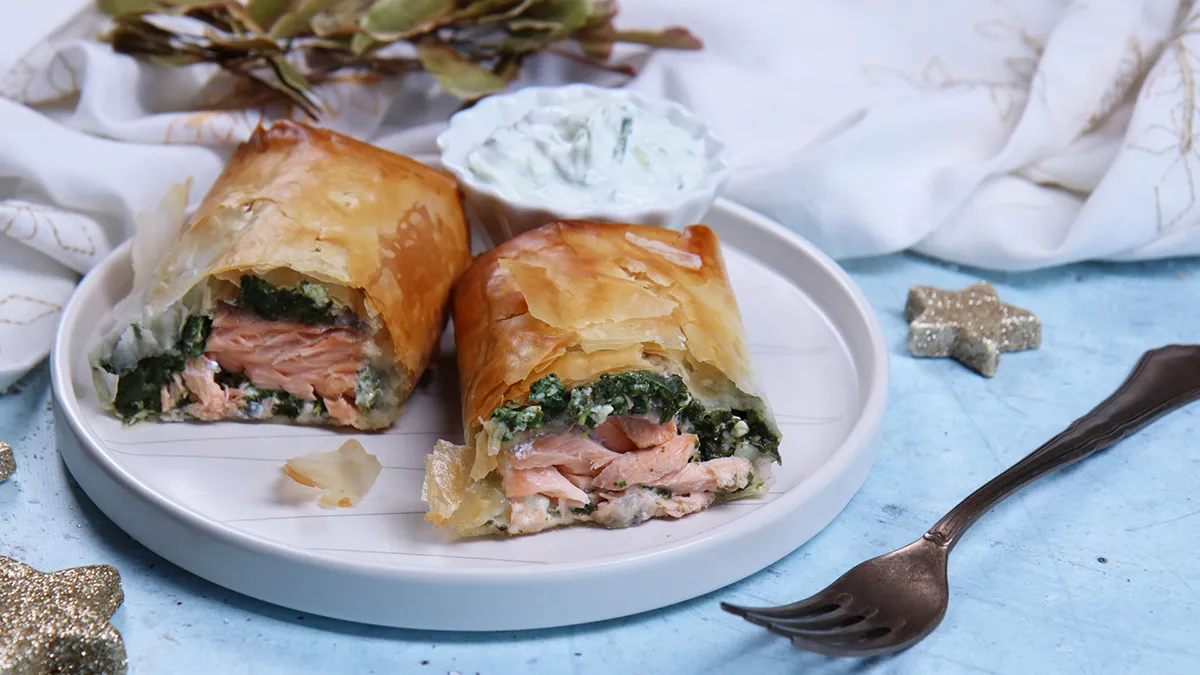 Špenátovo-fetový závin s lososom – jemná elegancia