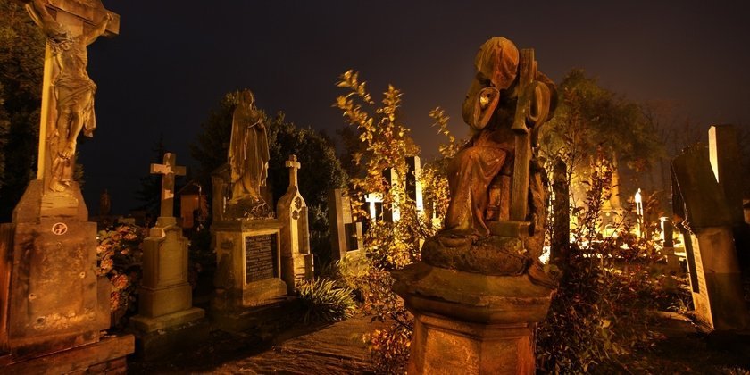 Všetkých svätých a Dušičky: Svetlo medzi živými a mŕtvymi